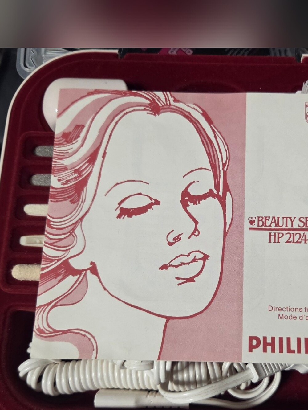 Vintage Philips Beauty & Grooming Set HP2124 - UNUSED